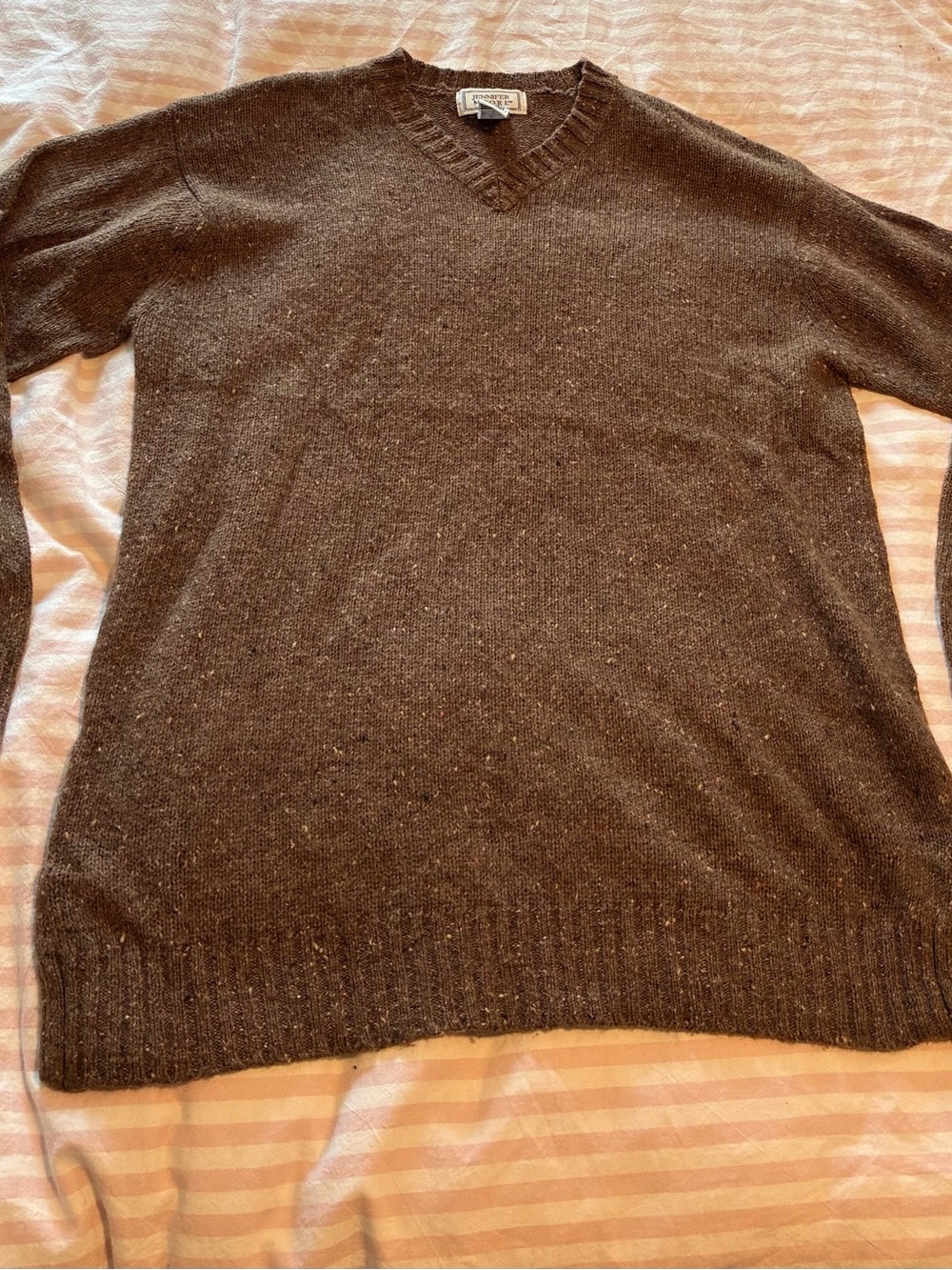 Jennifer Moore Men's V-Neck Sweater in Dark Brown with Flecks